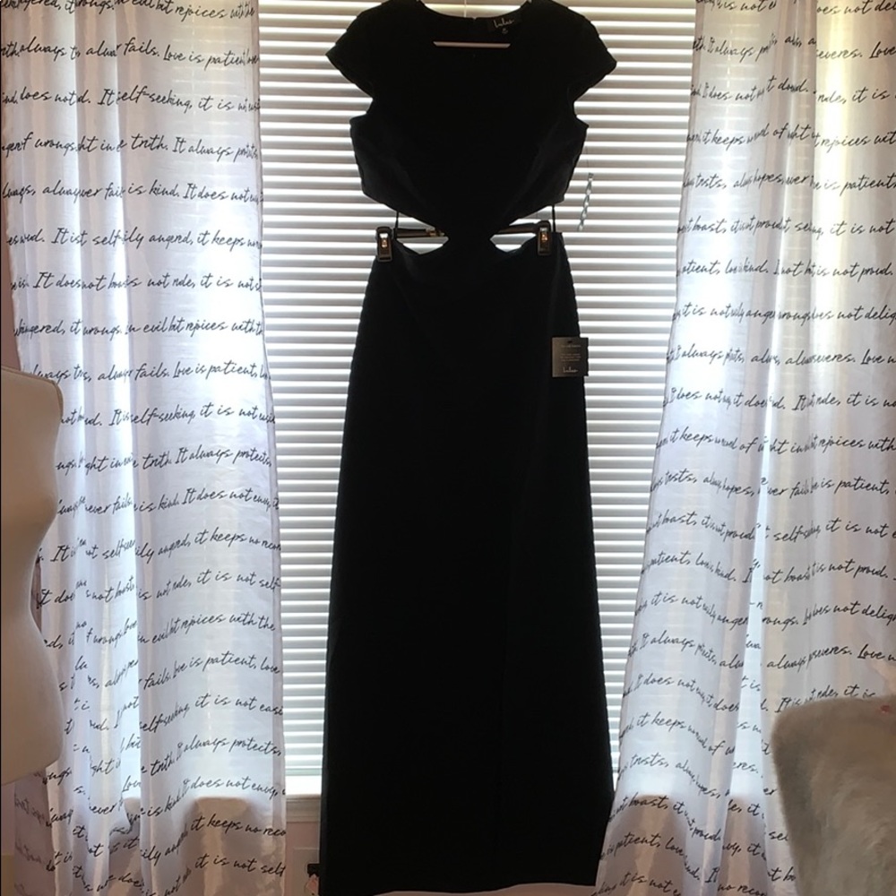 NWT Lulu’s Cut Out High Slit Dress 👗 Long 🔥